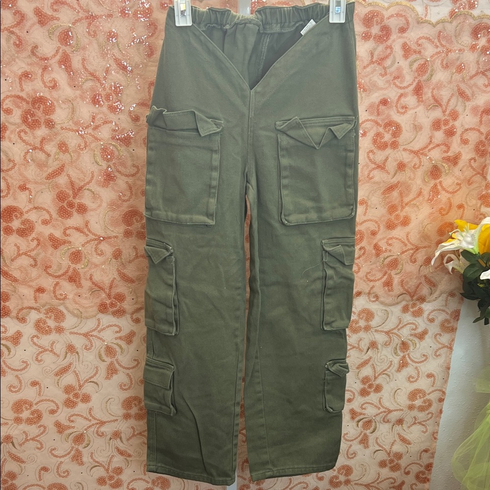 SHEIN Women's Green Cargo Straight Leg Jeans